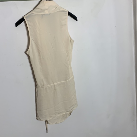 Vintage Guess by Marciano off white plunging v neck wrap sleeveless blouse small - Picture 5 of 7